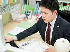 弁護士櫻井正弘